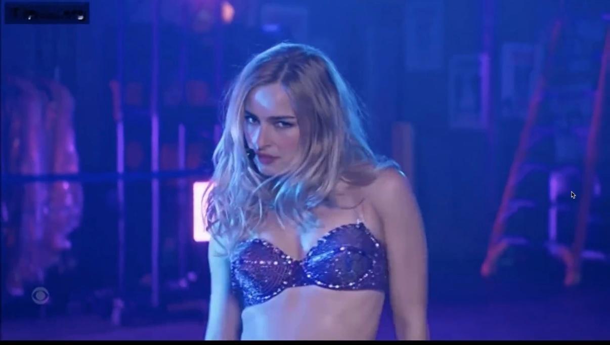 Addison Rae首登Grammy😍 