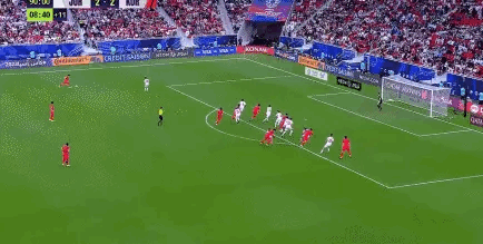 韩国队在演戏吗？[what]保平争赢！[笑哭]输球不太可能接受，平局对出线更有利