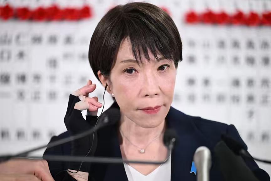 有人说属于高市的时代开启了，认为她今后必然能长期执政，说不定任期还会超越安倍、小