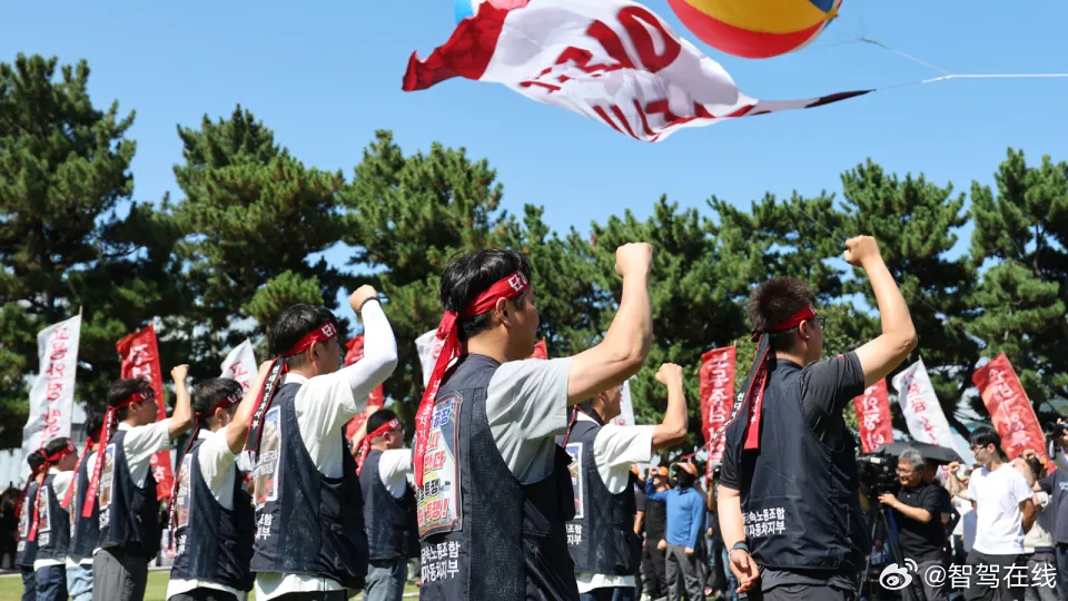 韩国现代汽车爆发全面罢工8月21日，韩国现代汽车工会正式启动全面罢工。本次罢工共