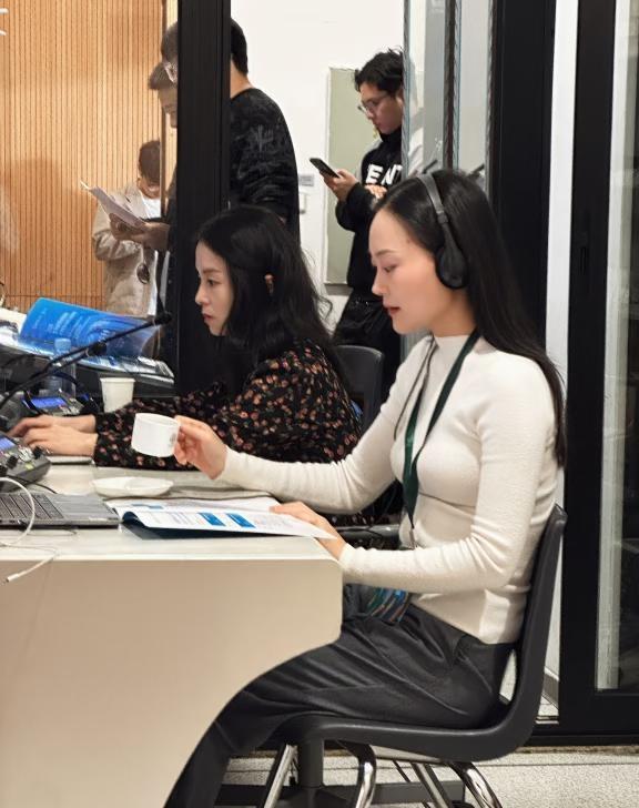 温州出息啊——同声传译
同声传译 学术会议 世界青年科学家峰会 温州口译 翻译 