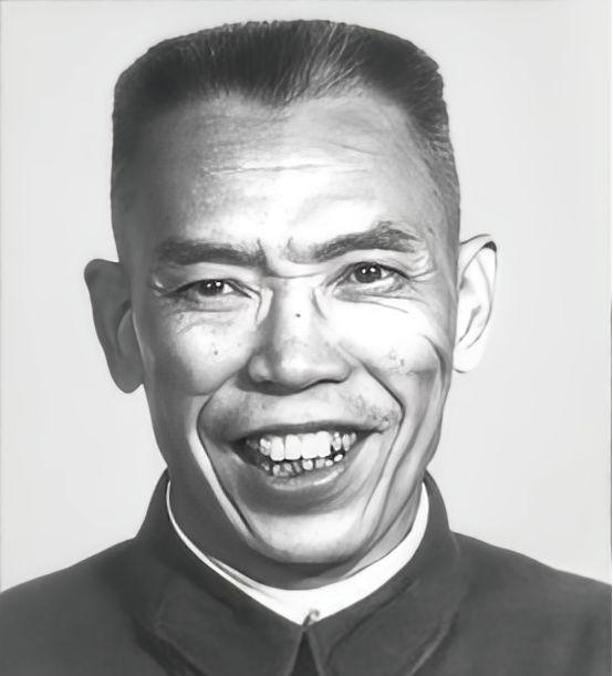 1973年，梁兴初将军被下放到太原一个化工厂劳动改造，一天他正在打扫卫生的时候，