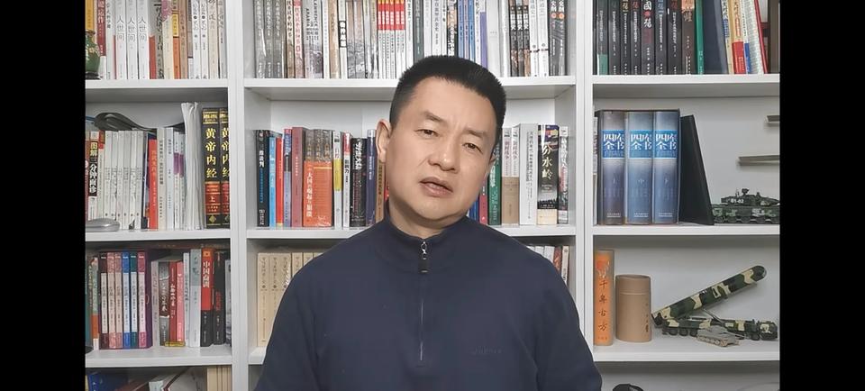 特朗普贸易战后美国政客频爆粗口：政治焦虑还是战略恫吓？

近日，美国前总统特朗普