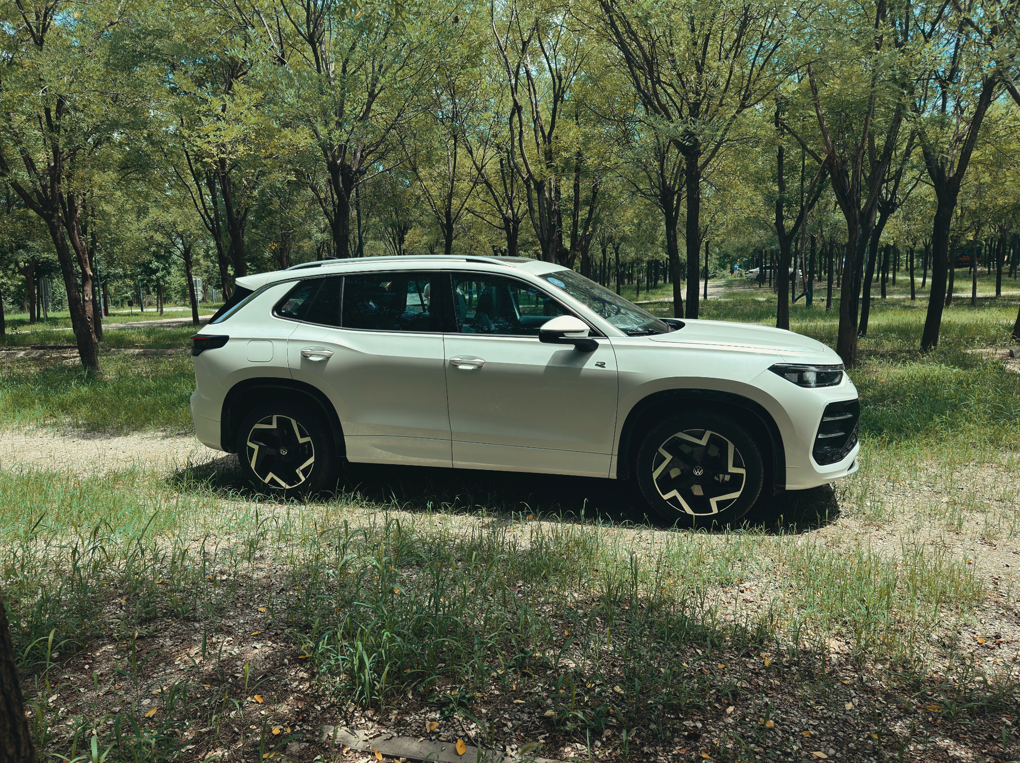 今天试了探岳L PHEV PRO，讲讲这款车的优缺点。顺便向合资电吹汇报工作。先