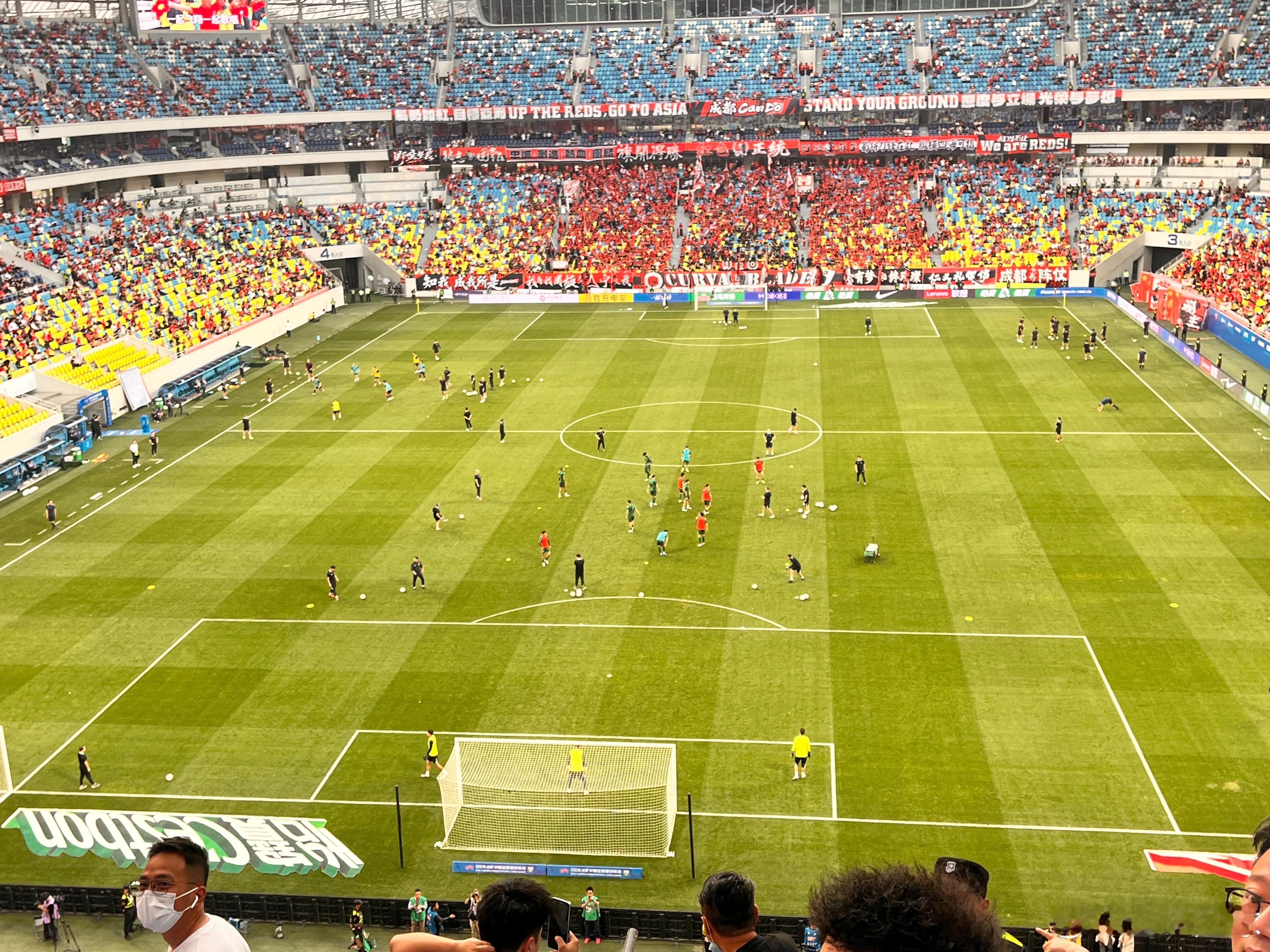 作为主教练的兄弟德比，中超首次，即将开始！成都蓉城成都蓉城vs浙江队 成都·五粮