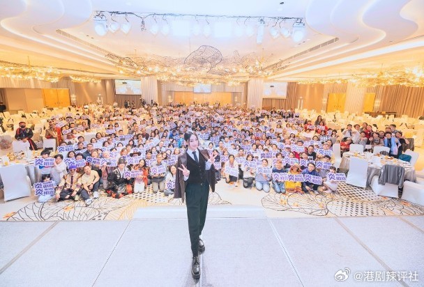 將於本月9日迎來21歲生日的「樂壇小天后」炎明熹（Gigi），日前分別化身「機長