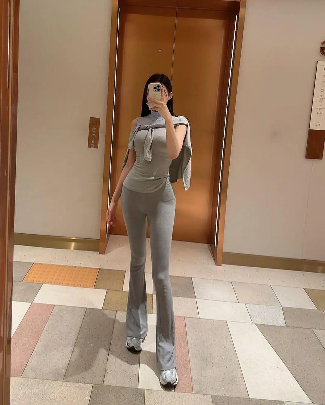 缥缈若梦轻盈舞
#身姿迷人小娘子# #靓妹倩影分享# #迷人女神魅力展# #美娇