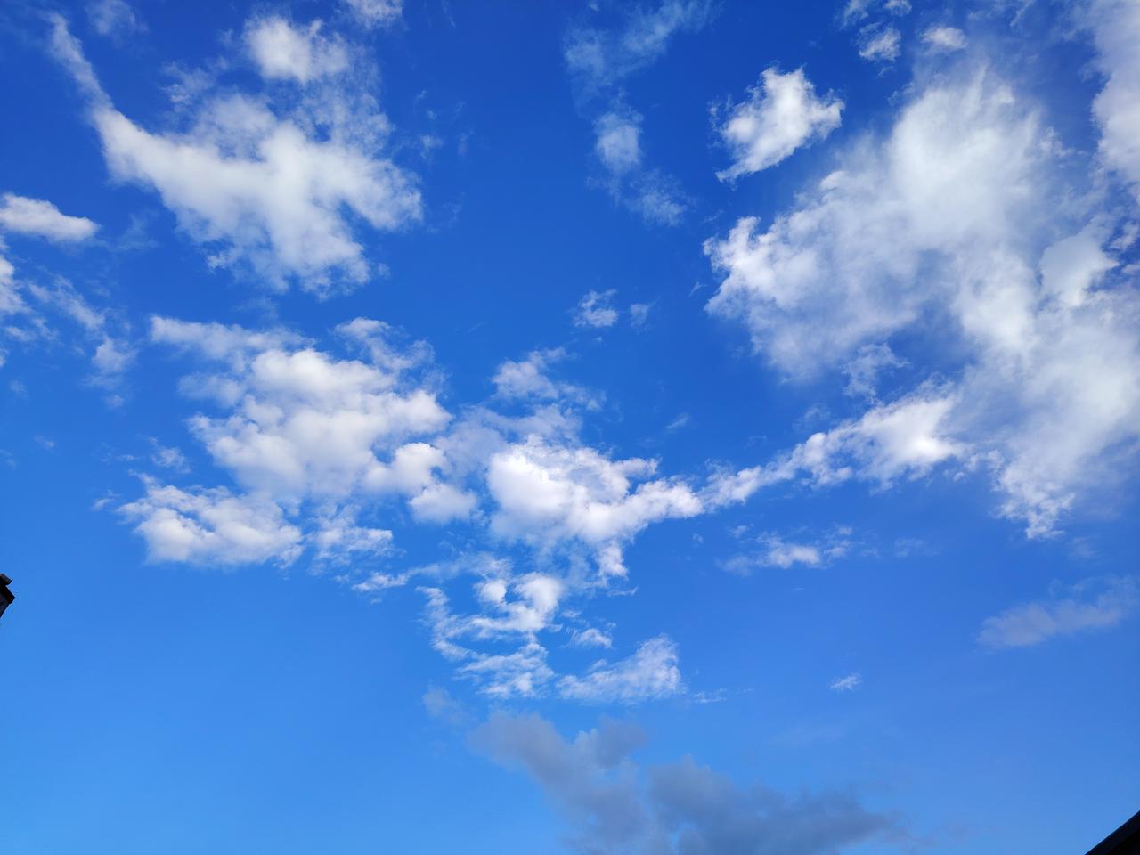 秋日生活打卡季初秋的天空真的很美