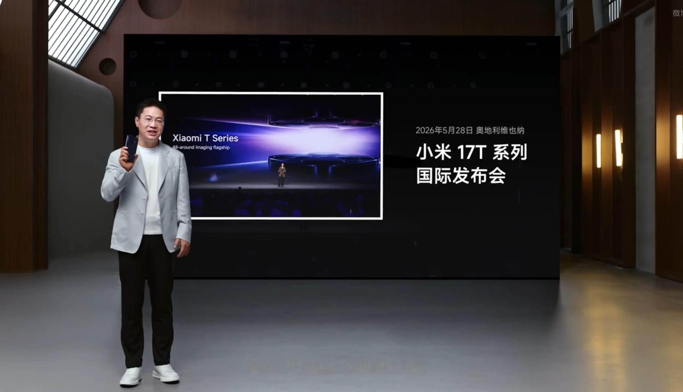 卢伟冰回应与苹果三星竞争要在全球市场上谈高端，那么各家都会面对苹果和三星两个绕不