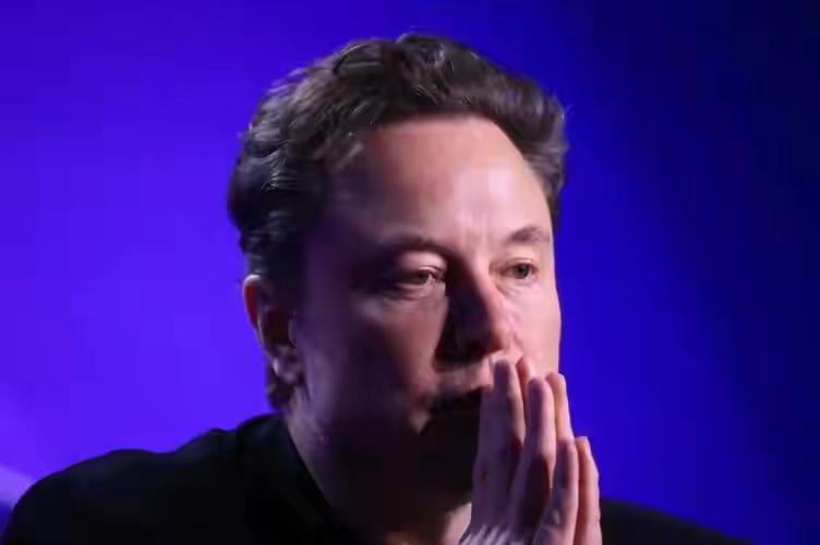 马斯克再放狠话：能建造出比中国任何公共交通系统，都更好的系统
话音刚落，评论区就