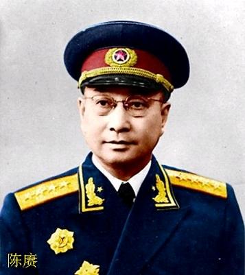 大将陈庚带出了两个共产党，最后都变成围剿红军的悍将。
       一个是黄埔一