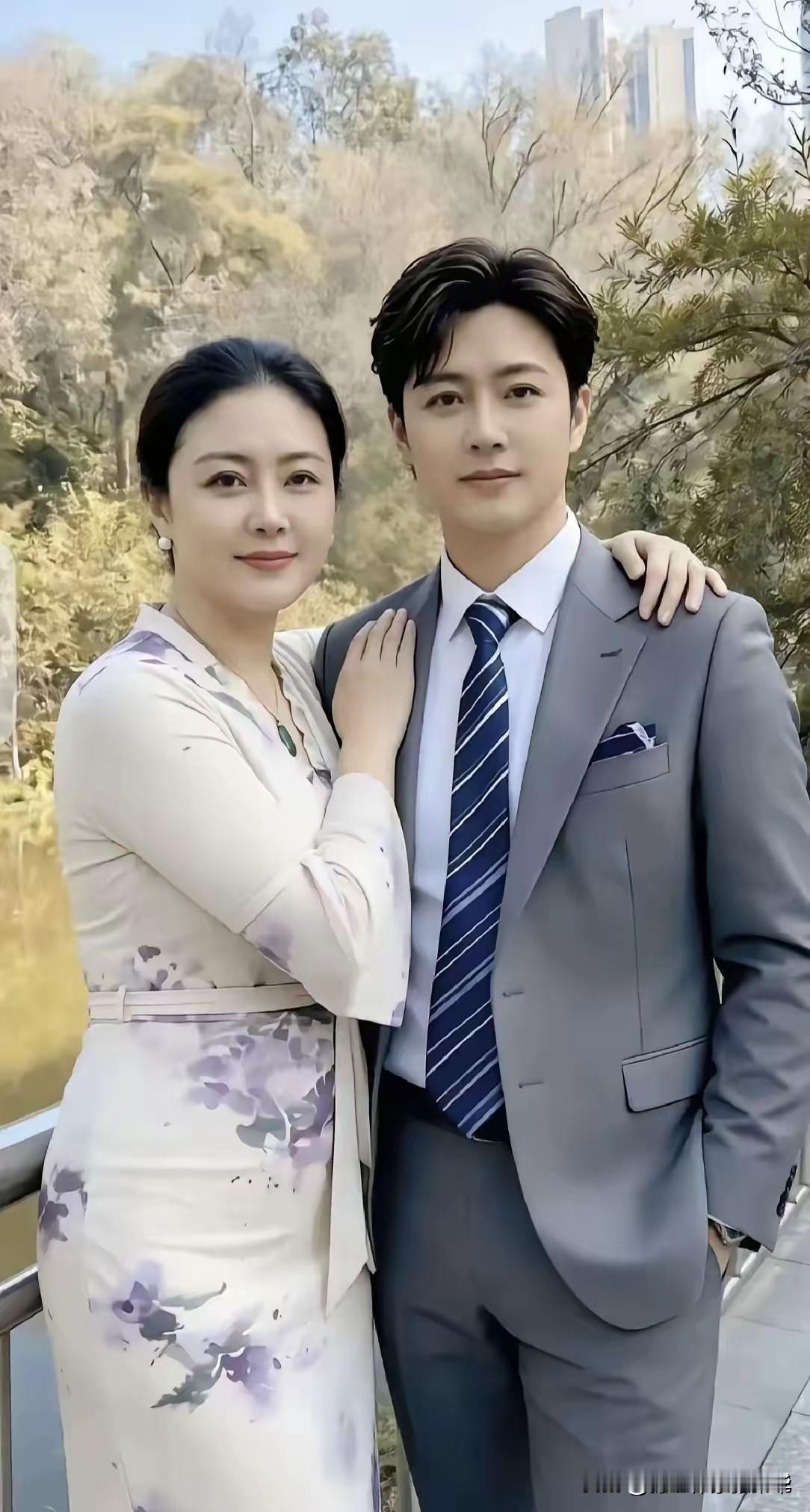 我敢保证这两人绝对是母子，别问我为什么？