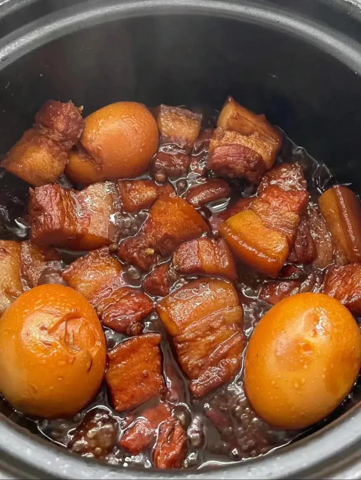 说我公公奇葩，不足为奇，他一个80岁的老头，三顿吃肉，三顿都要吃大米饭，从不吃面