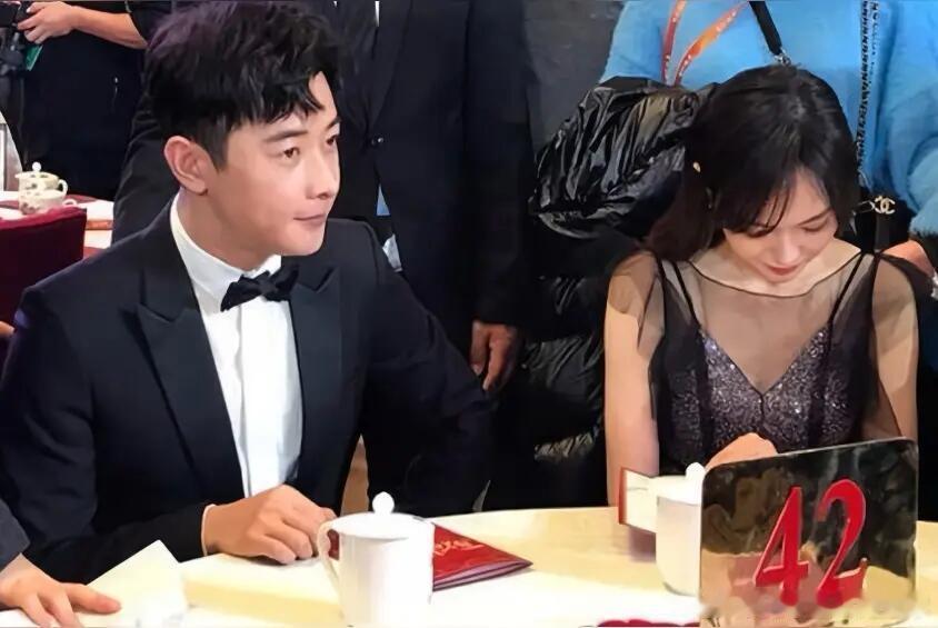 大家不要再猜测了，真心感觉唐嫣罗晋很幸福！ 