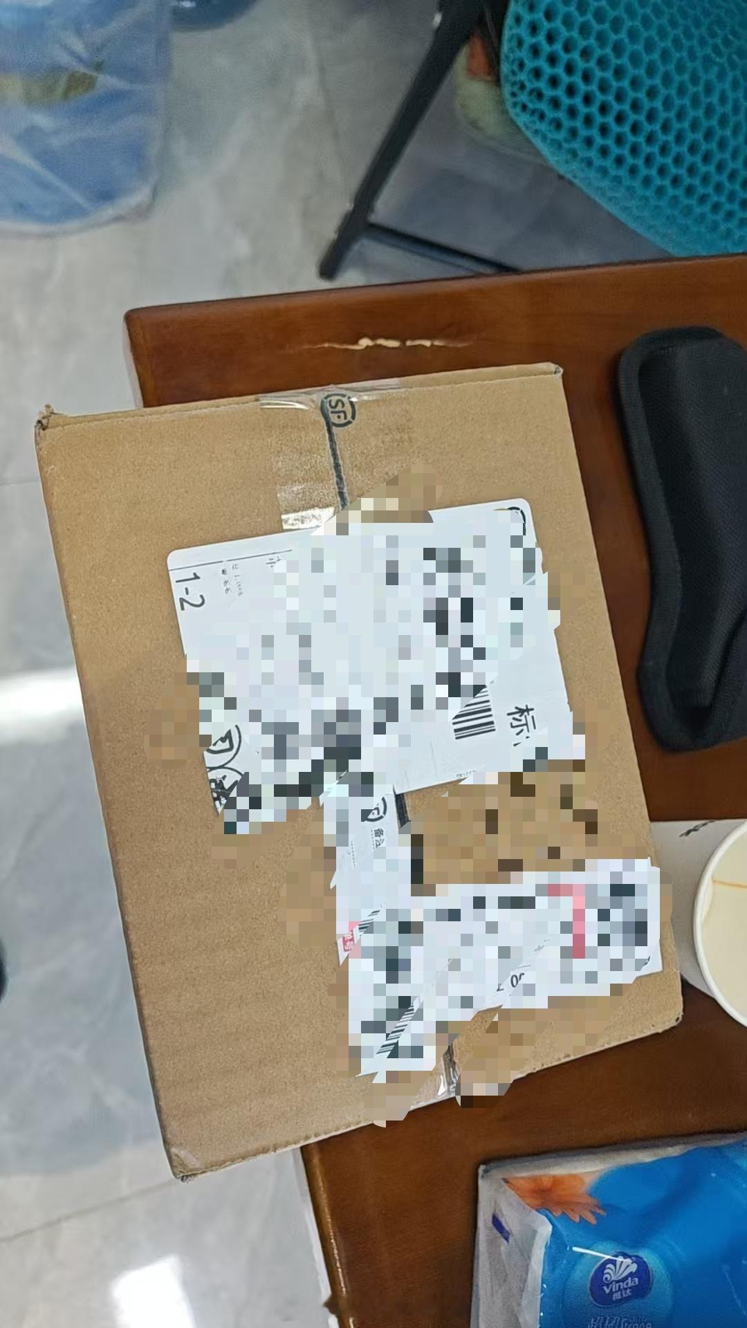 iQOO15ultra到货了。你们猜猜是什么颜色？iqoo15 ultraiqo