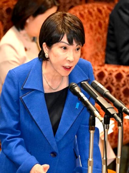 高市早苗上台，看似把中日关系推向冰点，其实无意中撕开了一个掩盖近 80 年的惊天