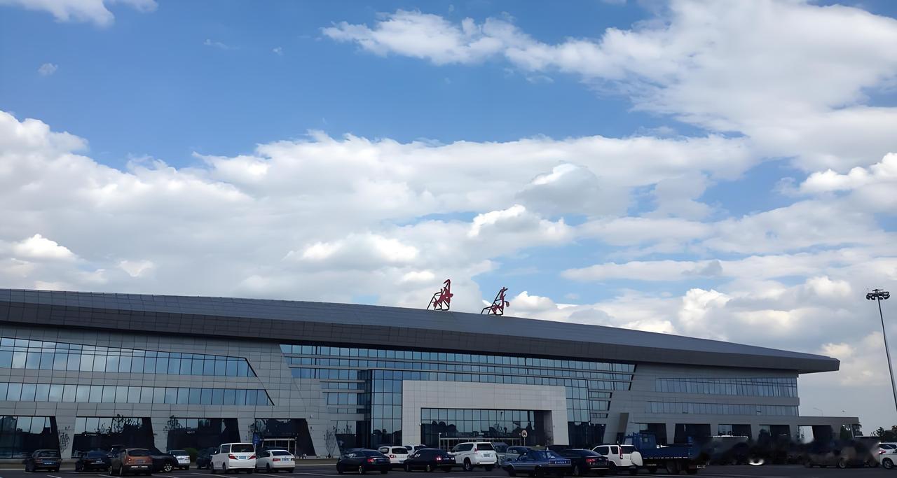 丹东浪头机场计划4月26日复航。

目前官方渠道（辽宁机场集团、丹东机场）均确认