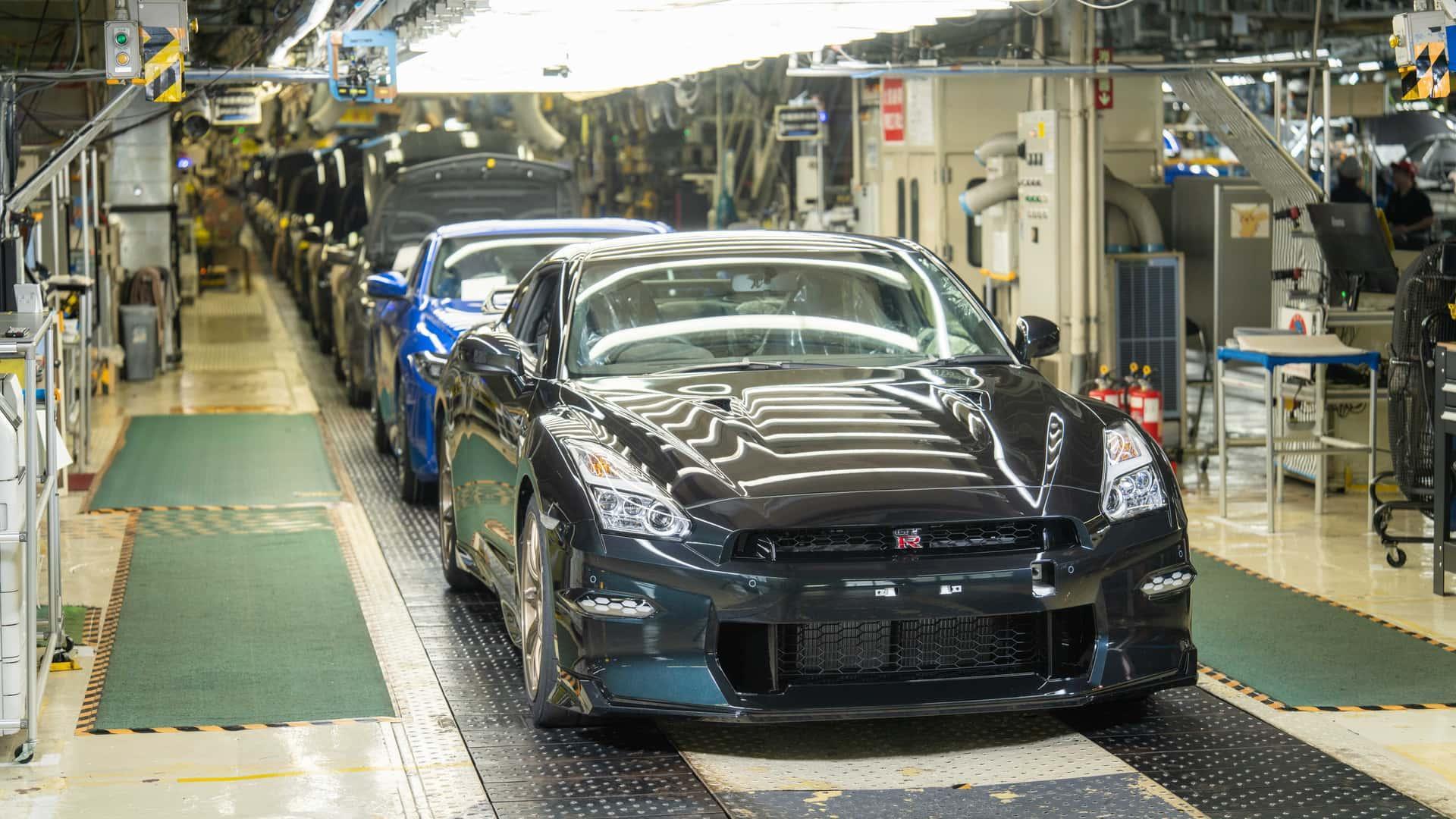 车若初见[超话] 最后一辆R35 GT-R 撒由那拉了。18年的生产，R35终于