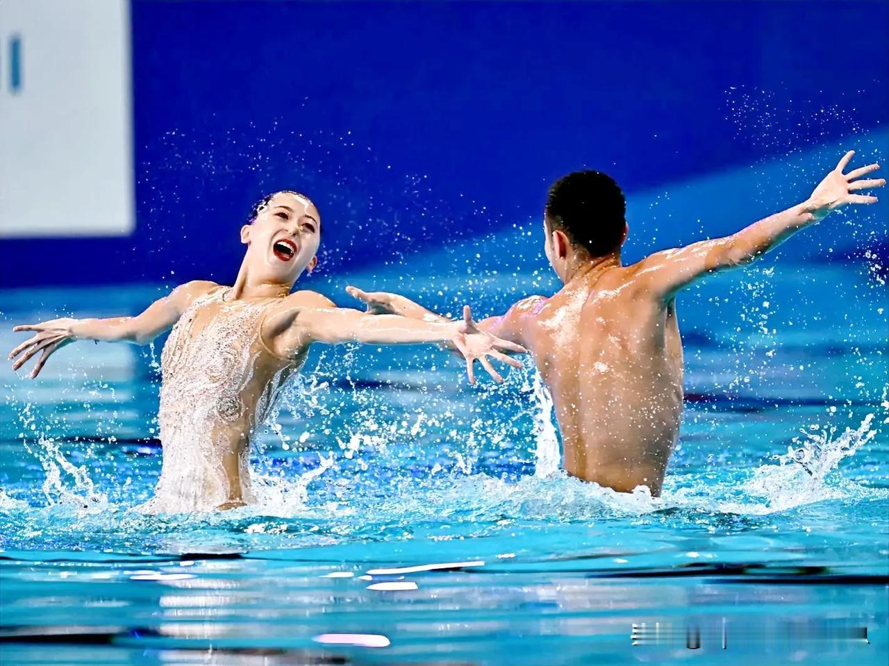 2024世界泳联世锦赛2月10日共产生三枚金牌，实时奖牌榜:
花样游泳混双自由自