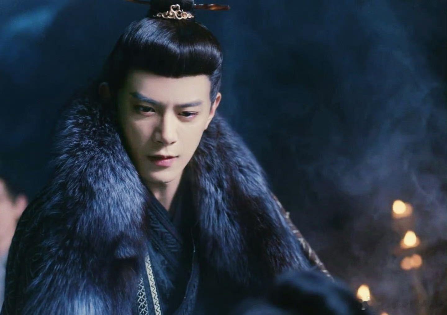 逐玉邓凯  哇塞，邓凯又演新剧了，还是《逐玉》的主演，期待他的表现，帅得掉渣啊！