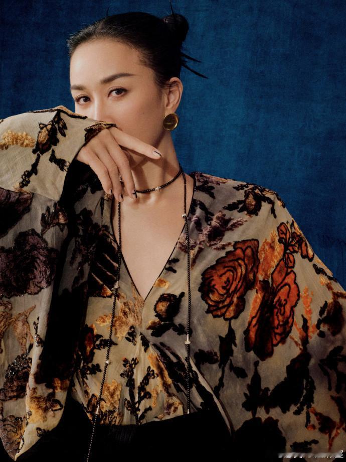 差点让那英华晨宇微醺一个赛季 差点让那英华晨宇微醺一个赛季，面对心仪的李佳蓓，那