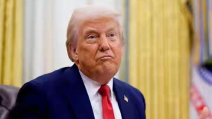 11月6日特朗普突然说美国拥有全球最多核武器，还提到要和中俄一起搞无核化。他自己