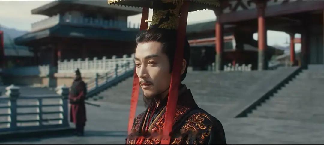 陈晓饰演的嬴政，符合你的想象吗？
有没山东、河北和陕西人来评价一下？
我个人觉得