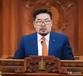 蒙古国总理赞丹沙塔尔辞职了，说白了就是蒙古国亲华派和亲西方派的斗争开始公开化，特