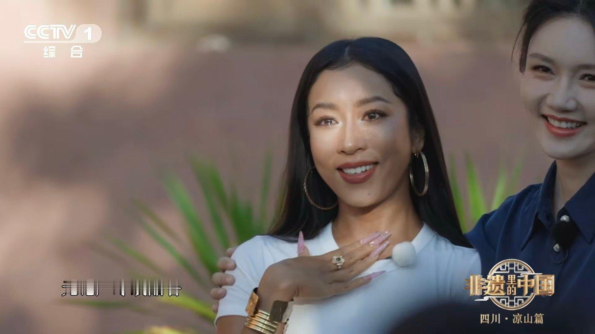 听吉克隽逸与莫西子诗唱《不要怕》直接泪目！从好声音舞台到如今，她让世界听见大凉山