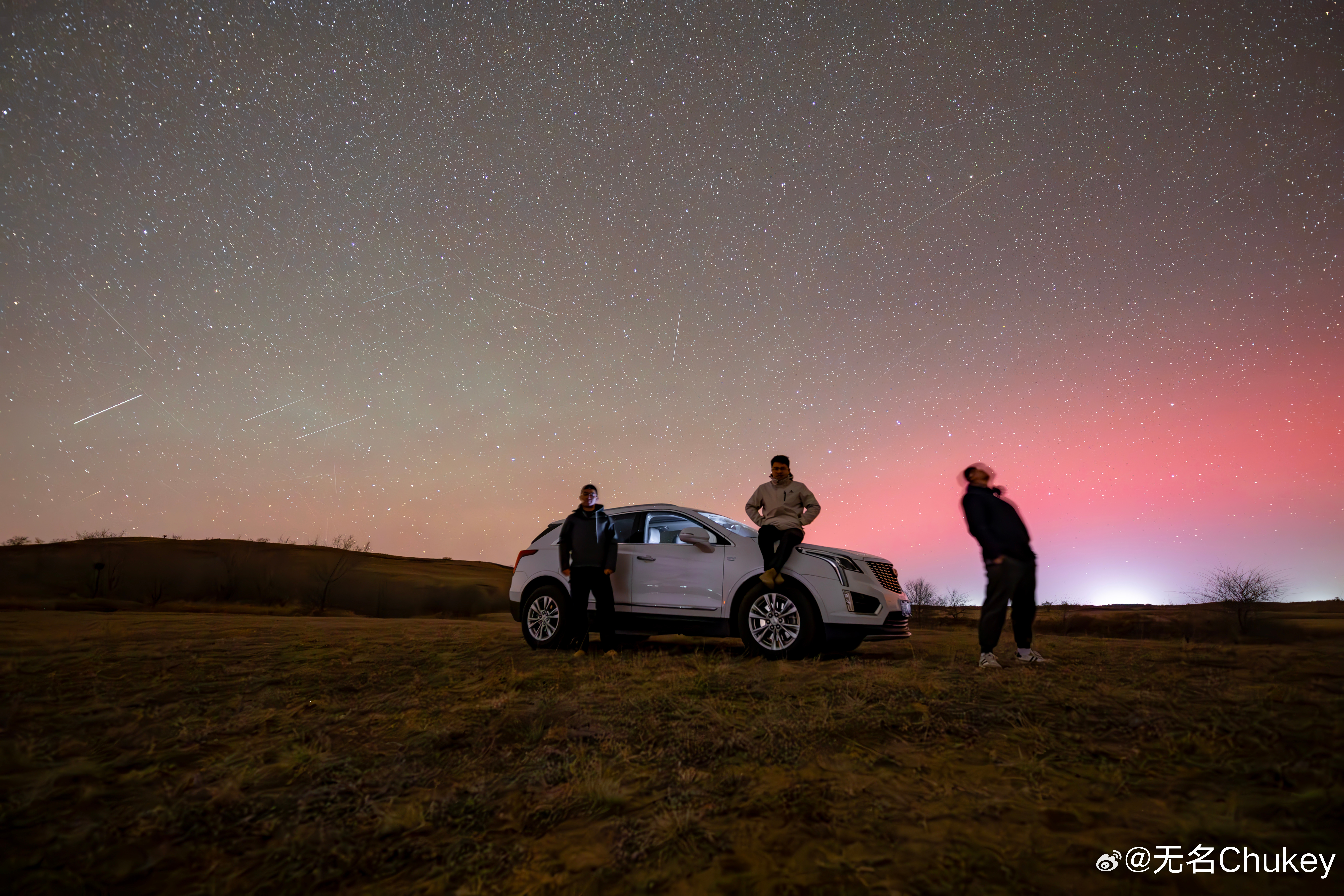 每次看星空都会有种虚空的感觉，这满天繁星，只是宇宙中的冰山一角，是人类没办法触达