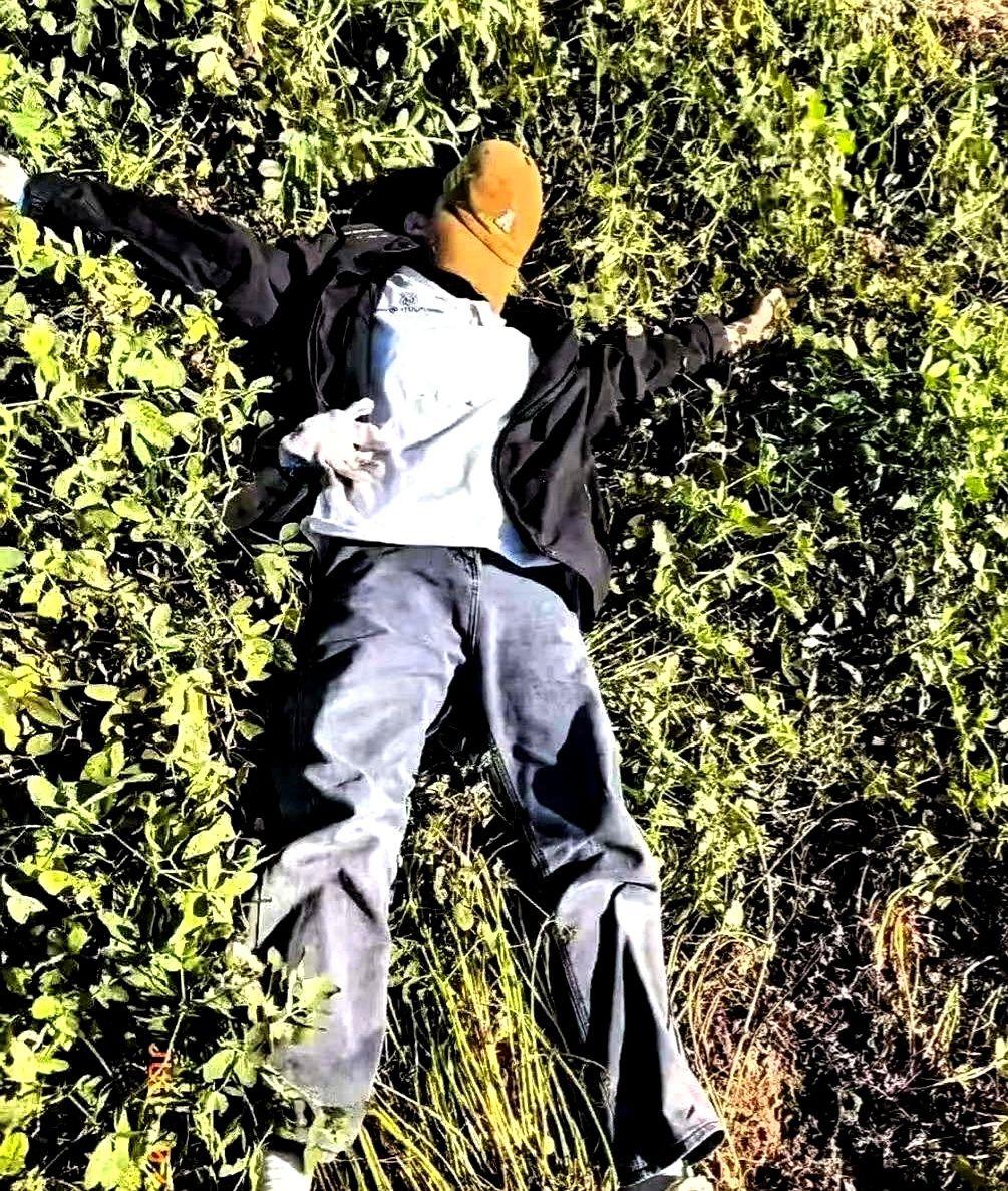 高考结束后，河南周口一名18岁男孩自我估分只有380分。
他觉得自己考砸了会让爸