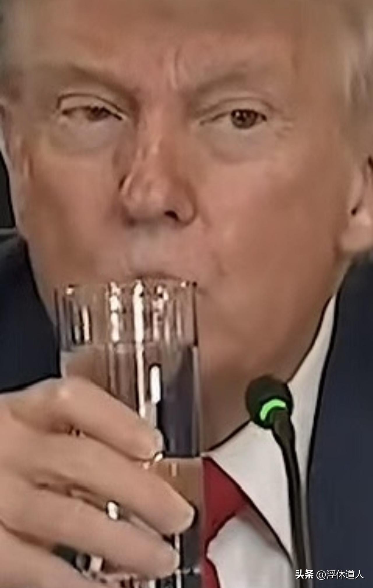 新思维：战争，不过是一场政治游戏

战争的硝烟漫过战壕时，世人总爱冠以“正义”“