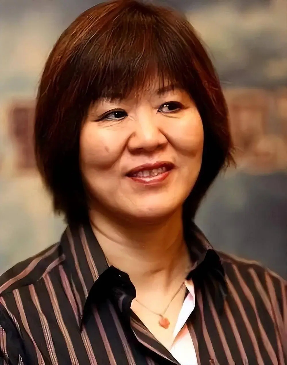 难怪郎平坚决拒绝重返教练席——这根本不是退役，是身体在发出最后警告！辉煌战绩背后