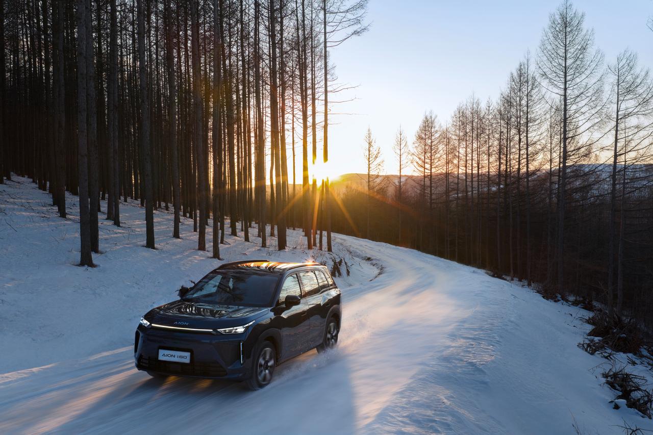 随着国内新能源汽车市场进入白热化竞争阶段，埃安i60以黑马之势强势崛起，上市一个