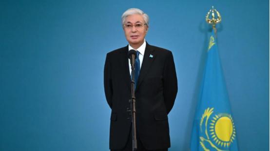 托卡耶夫的权势前所未有，已经没人能阻挡他的雄心壮志
 
哈国总统托卡耶夫将此次公