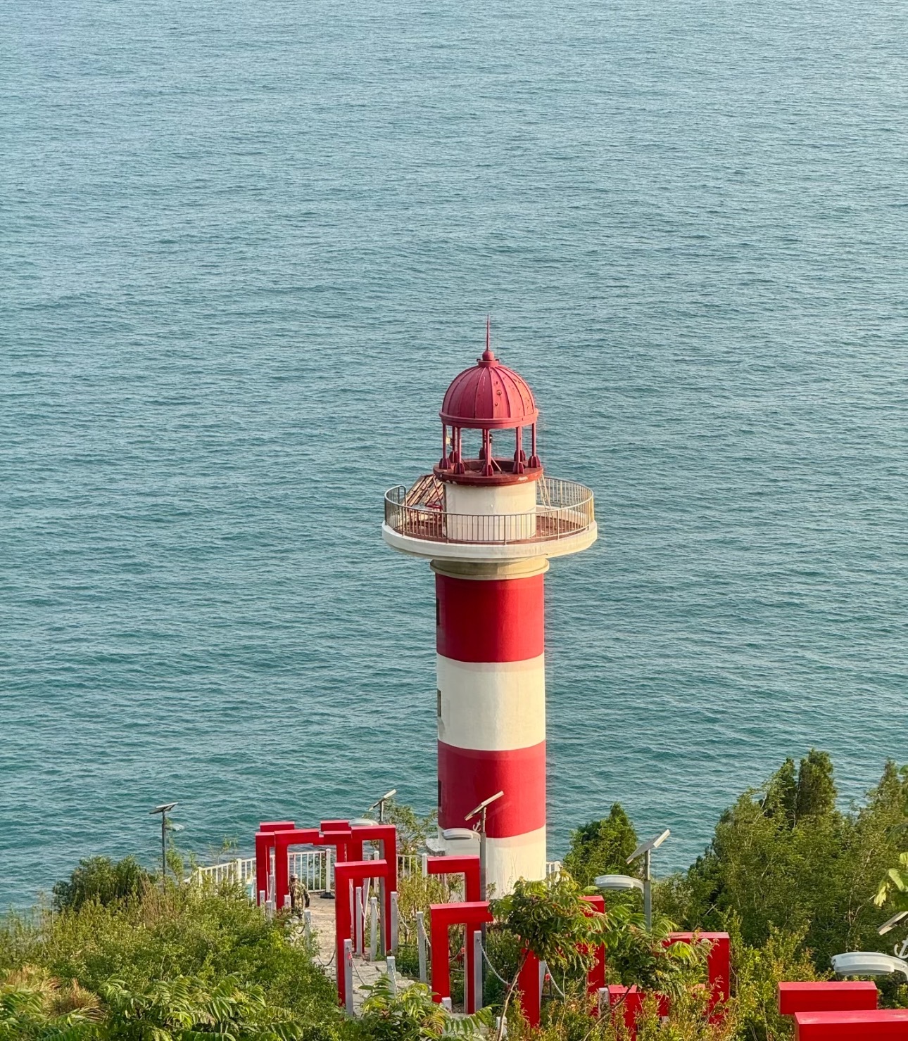 看山 观海🌊“而向山海，迎风踏浪。” ​​​