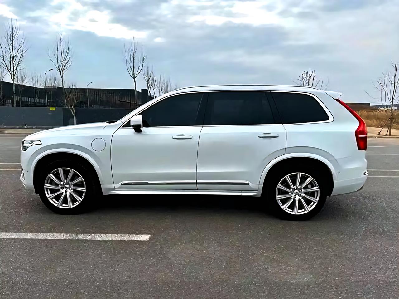 这台车的电池衰减度已经到了15公里。可是大家别着急。因为这台车已经跑了24万公里