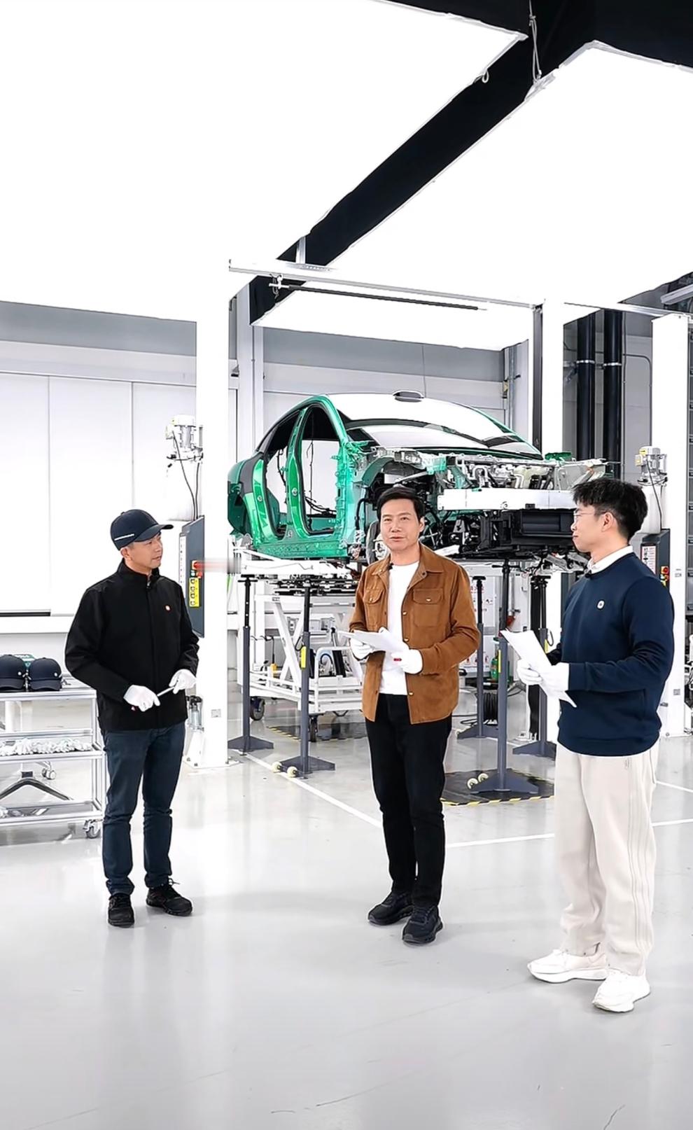 小米直播拆车的硬核底气 谁懂啊！雷军这场无脚本拆车直播也太敢了吧！四五小时把小米