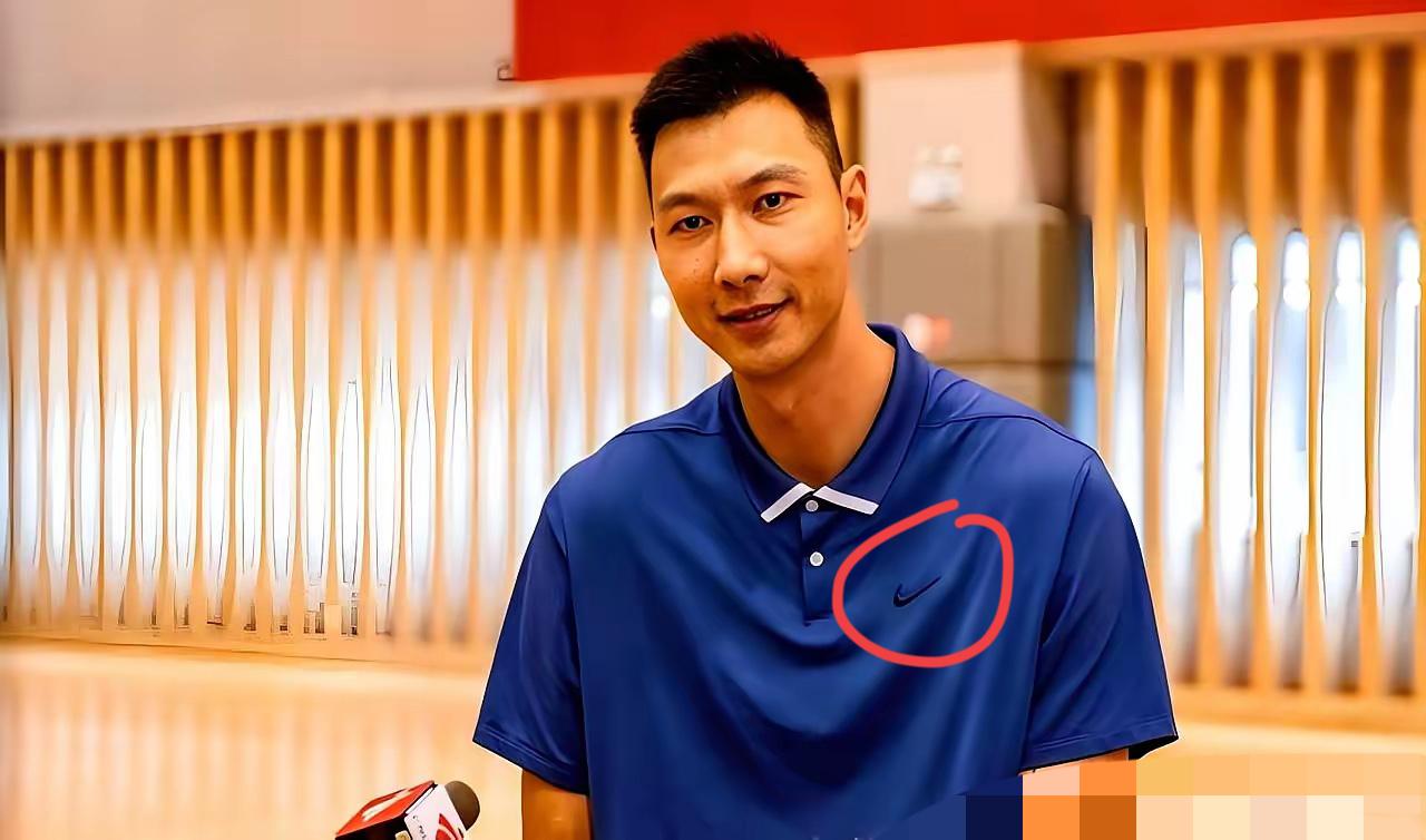 易建联穿的衣服是什么牌子的？