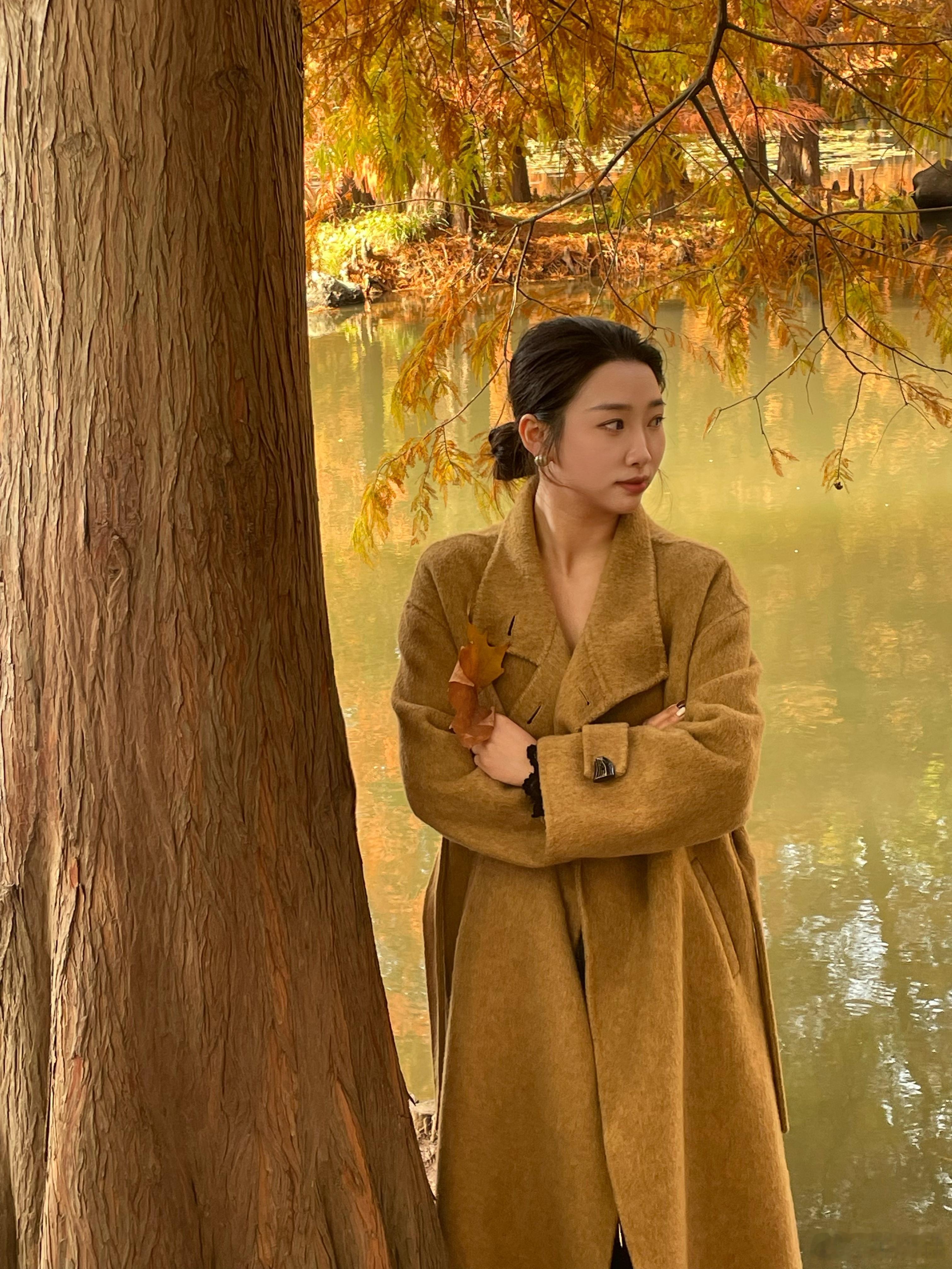 恍惚中又过了一年，不知道你有没有同样的感觉，越长大，时间过的越快，快到觉得心理年