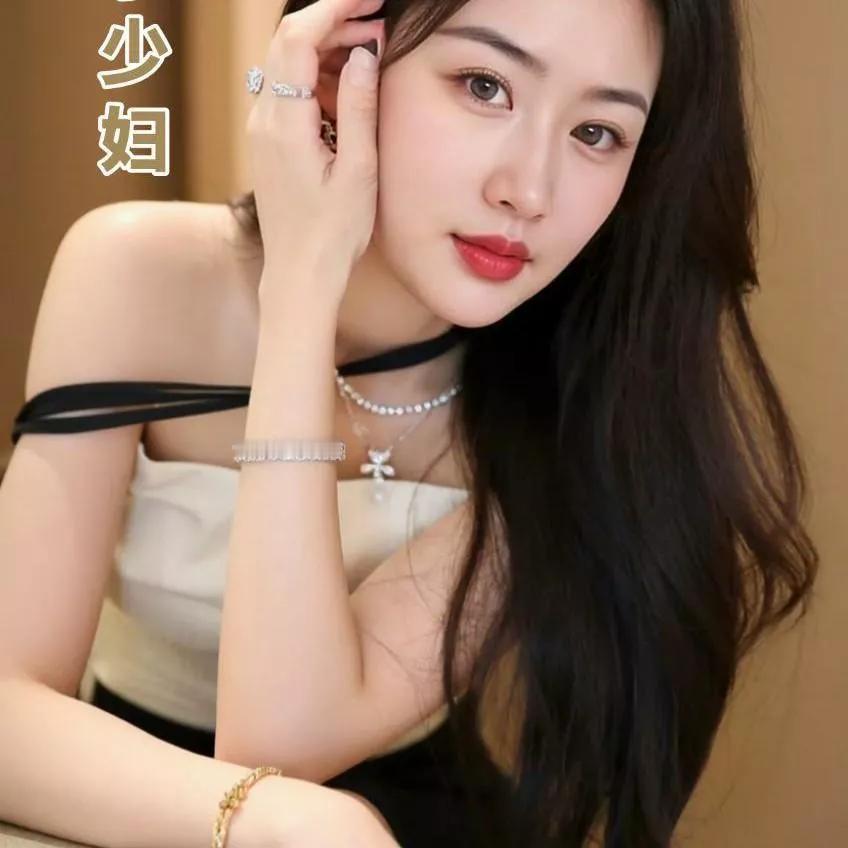 优雅少女，气质动人，精致妆容，韵味十足。温柔甜美少女 气质中年美少女 精致感女生