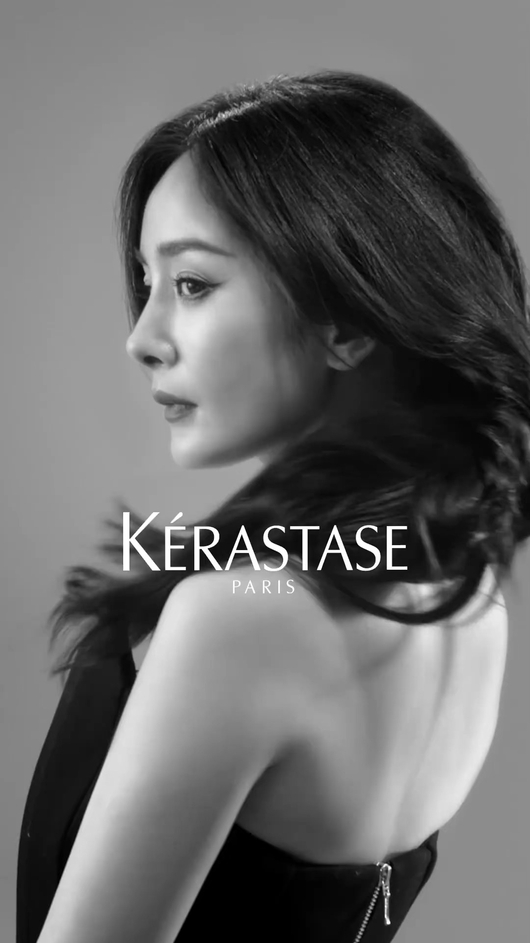 杨幂  美人的头发丝儿都是美貌的～