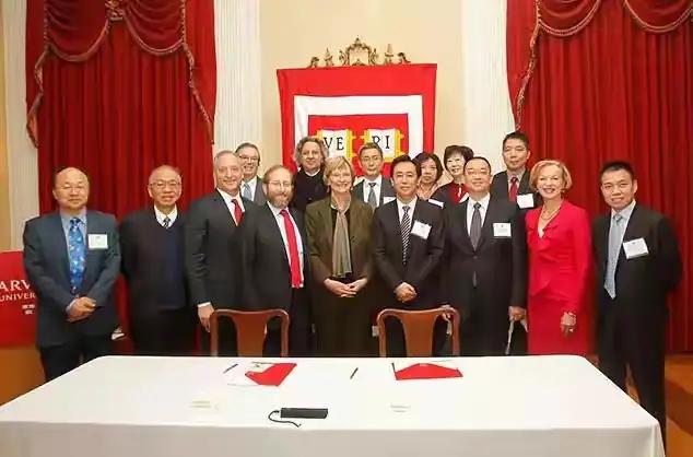 恒大为了哈佛研究中心和机构的冠名权，捐助12亿港元。
       值得吗？许家