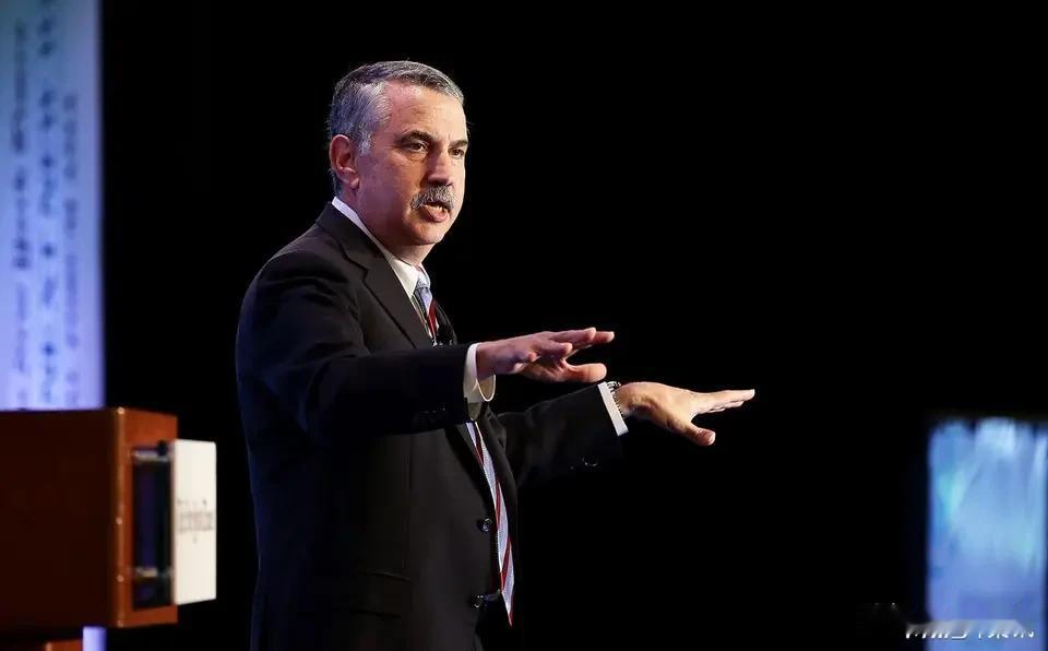 11月5号，美国《纽约时报》的专栏作家托马斯・弗里德曼，在台湾的“远见高峰会”上