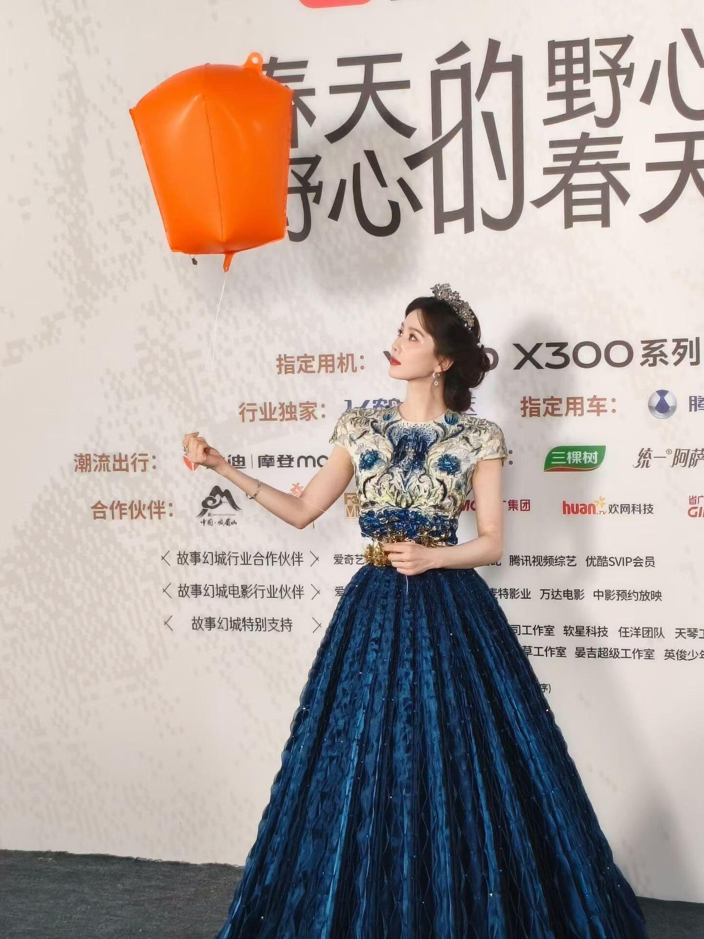 公主提灯好美的脸好纤细的腰好瘦的手臂如何拥有刘诗诗黄金比例的倒三角身材同款 