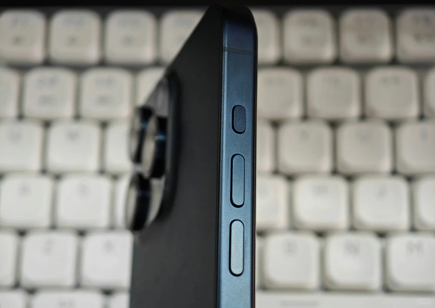 各位iPhone 15 Pro系列用户[派对R]，你们的Action Butto...