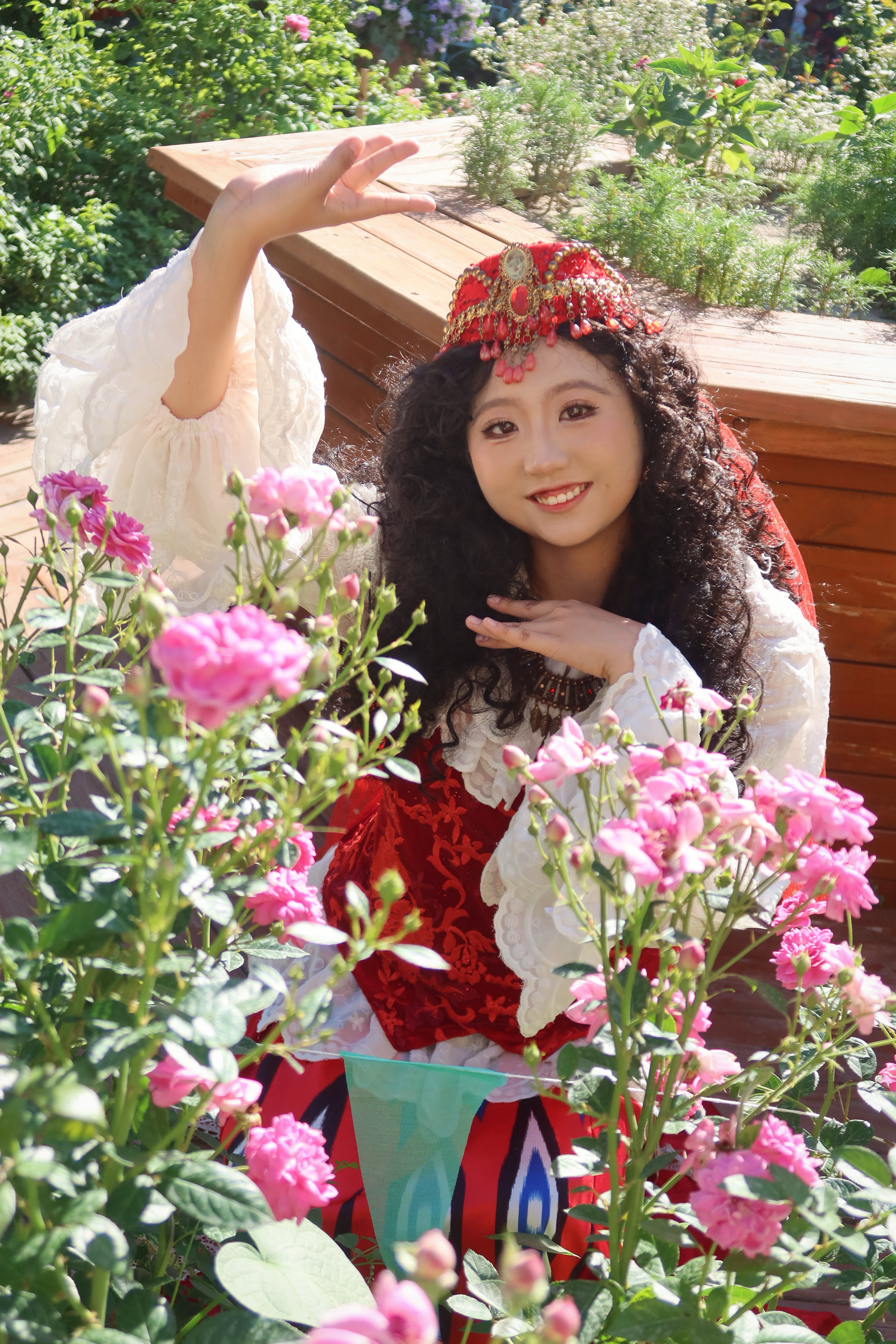 大美新疆 石榴花开了 
