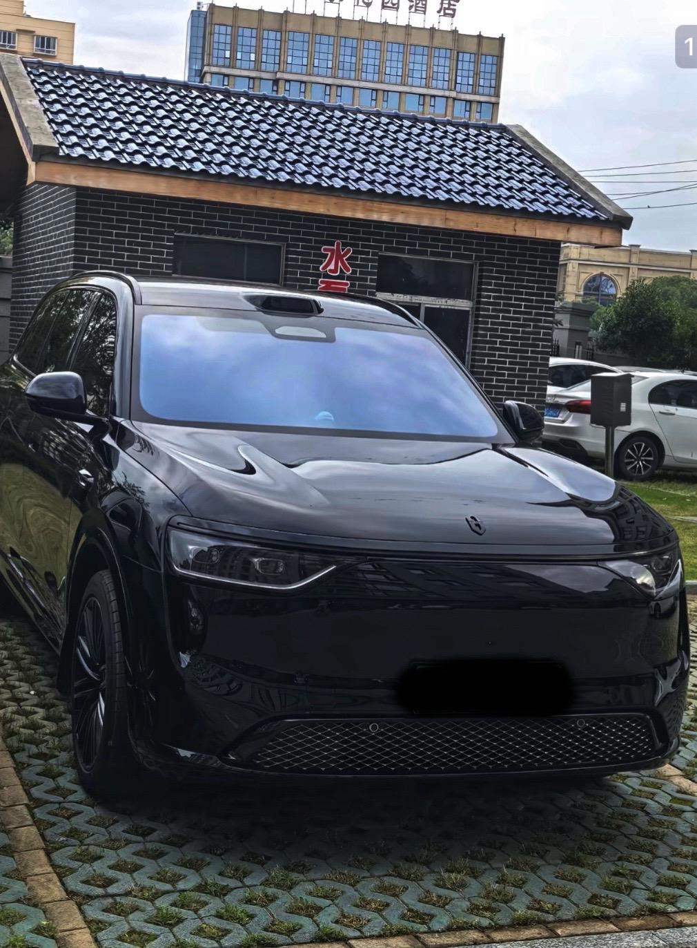 问界M8这样改，真帅。
感谢车友晒图，黑化全套上车……