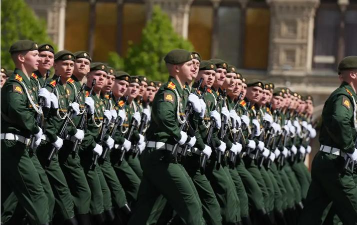 图文：泽连斯基：俄军3月份在乌克兰战场上死伤35000多人  战争形势10个月以