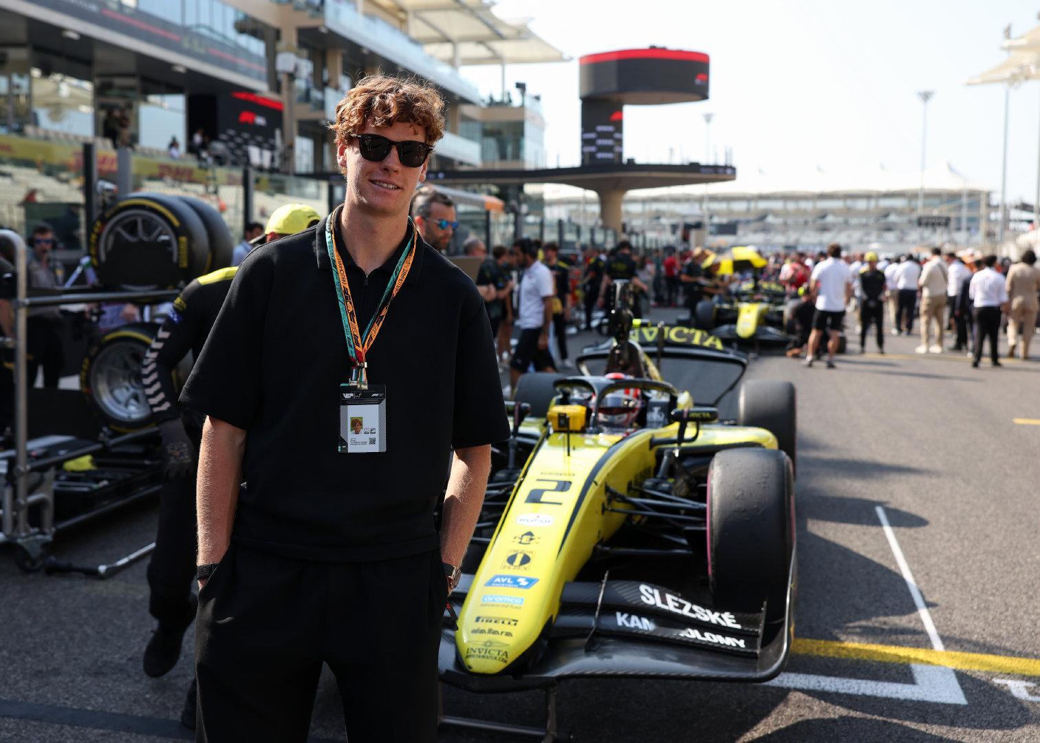 墨镜一带😎开启休赛期模式🏎️美网2026